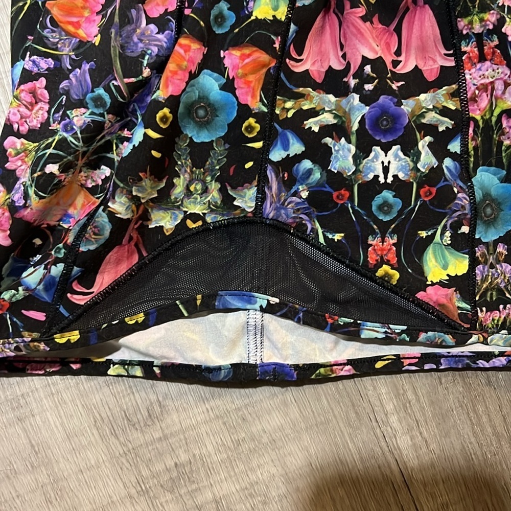 Lululemon Hotty Hot High Rise lined Flowerscope Black Multi size 0 - Picture 6 of 14